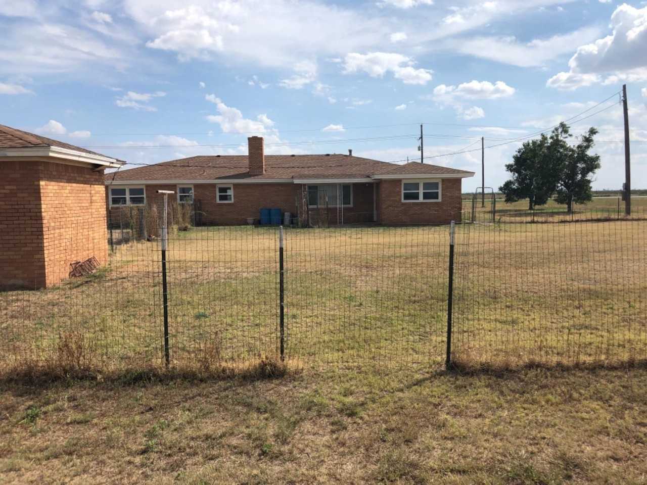 2902 2902 Farm Road 1729 - Photo 3 of 22