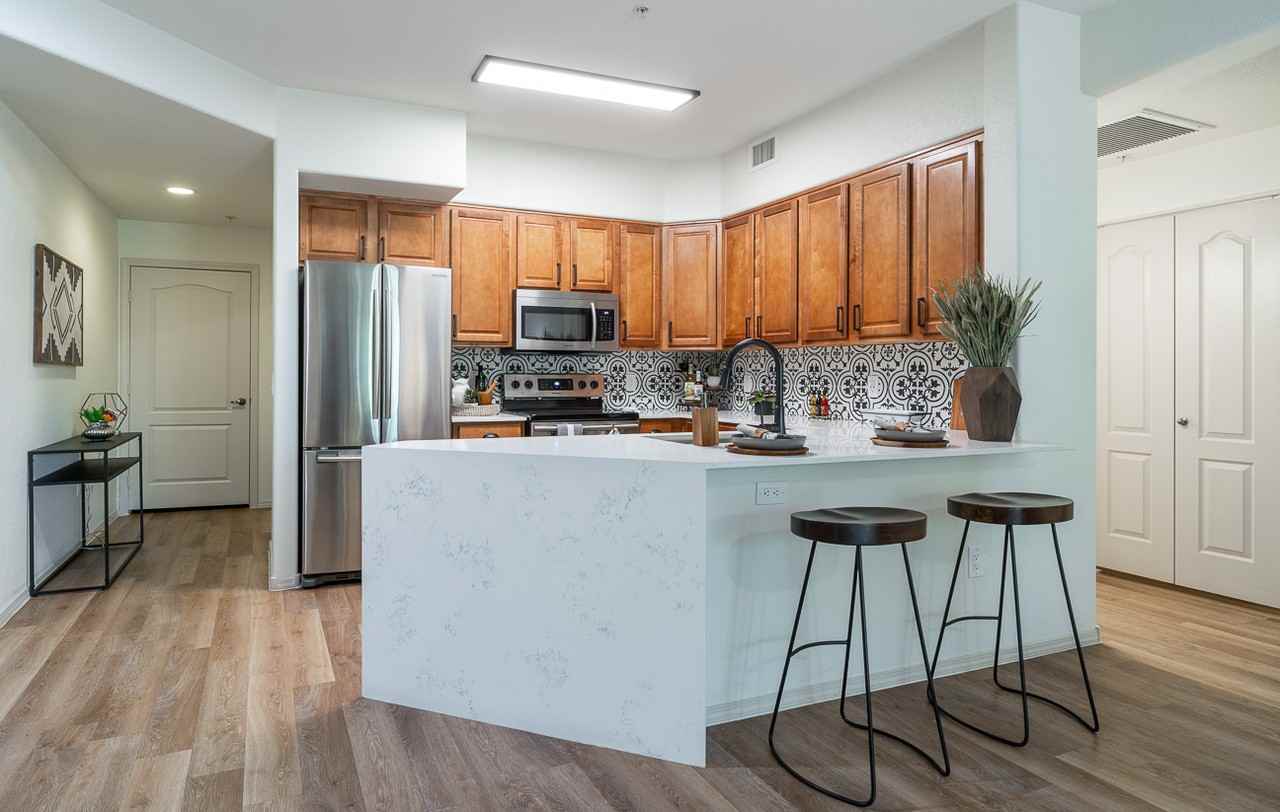 Desert Parks Vista - Photo 2 of 23