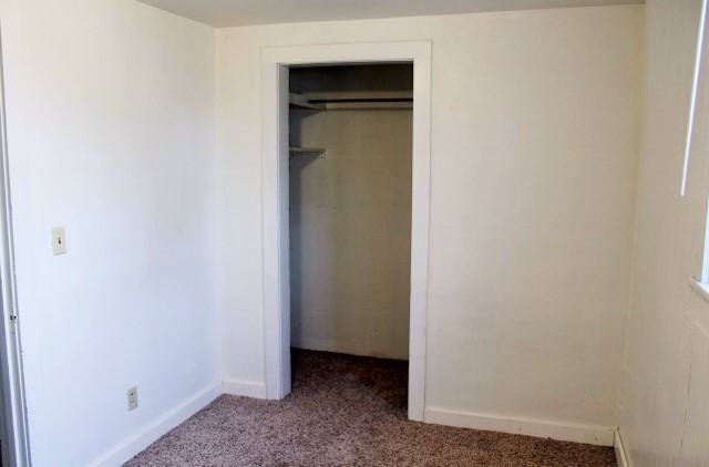 437 Maiden St - Photo 2 of 8