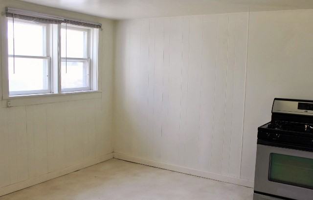 437 Maiden St - Photo 3 of 8