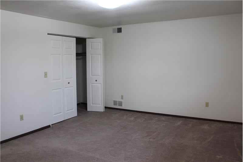 5 Maplewood Ave #13 - Photo 3 of 13