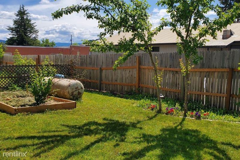 34 34 Church St 1 - Photo 2 of 9