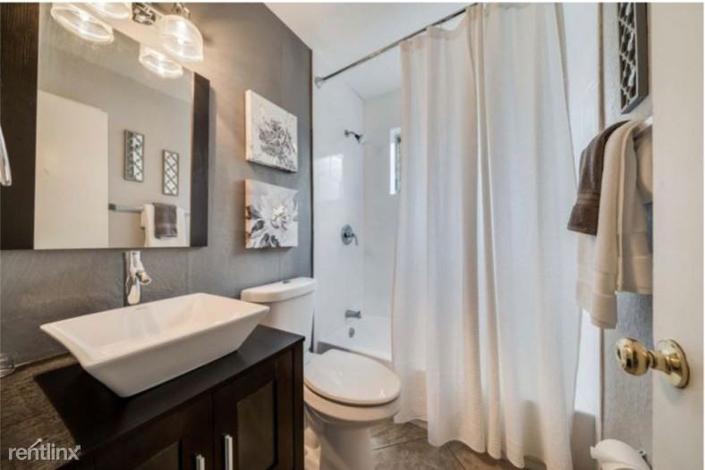 1201 Nw 58th Ter - Photo 3 of 12