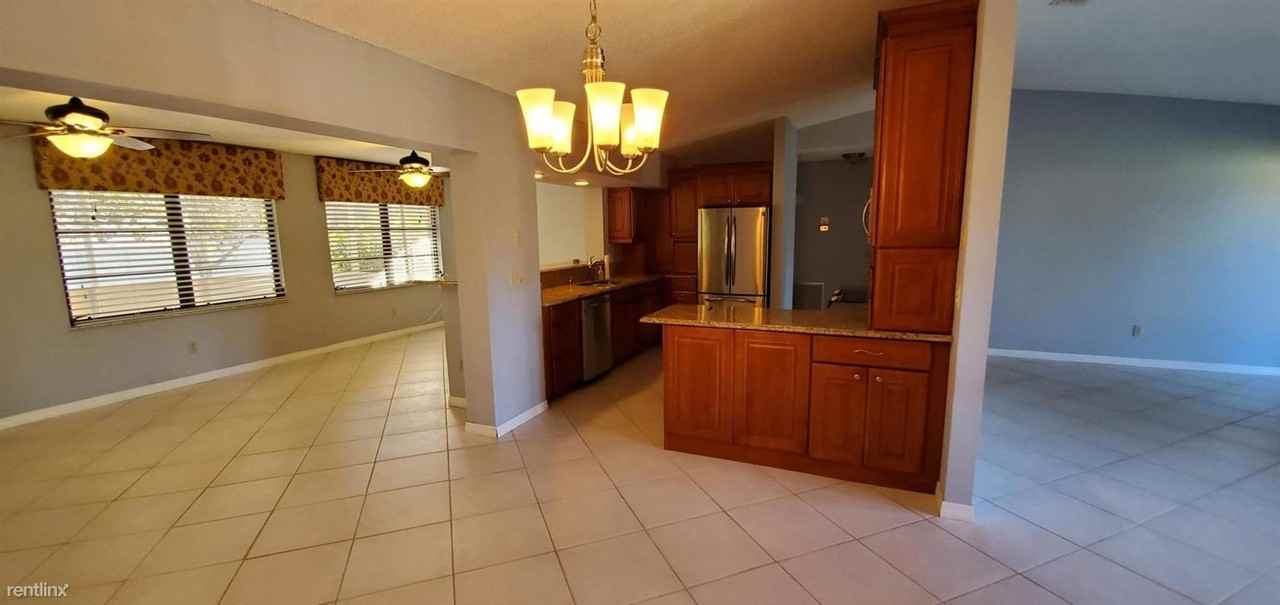 400 Sw Buxton Ave - Photo 3 of 9
