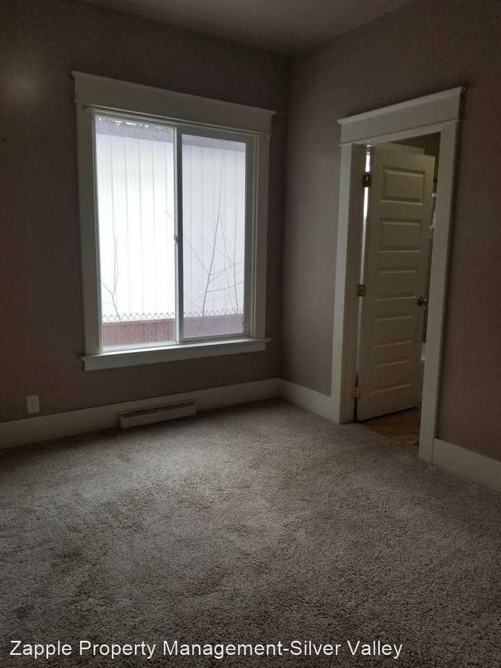 816/818 Residence St. - Photo 2 of 6