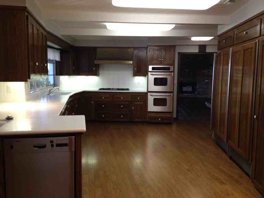 372 S Locan Ave - Photo 2 of 44