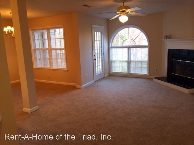 6704G W Friendly Ave - Photo 3 of 9