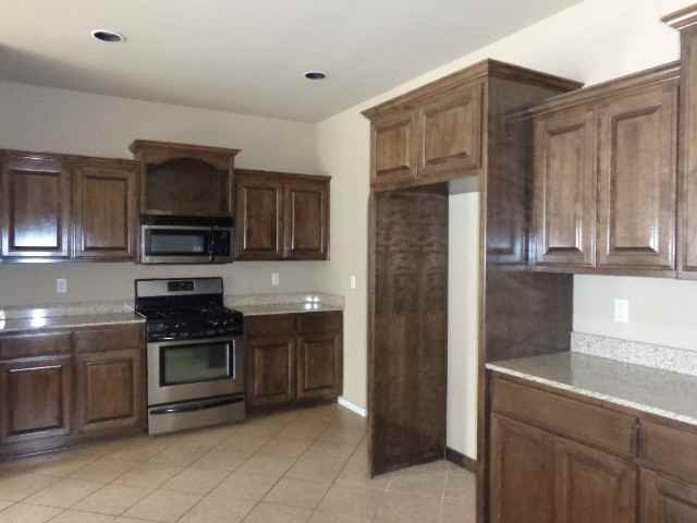 14028 East 101st St N - Photo 3 of 21