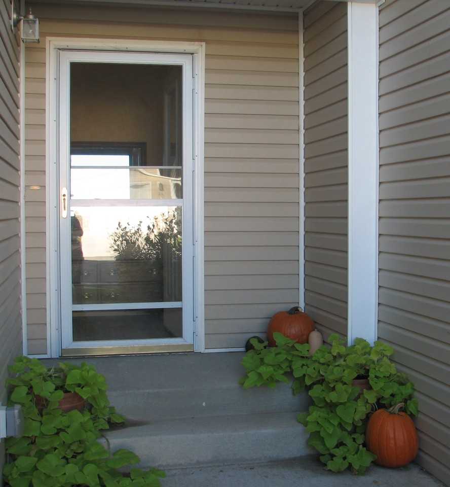 26 Pullman St - Photo 3 of 14