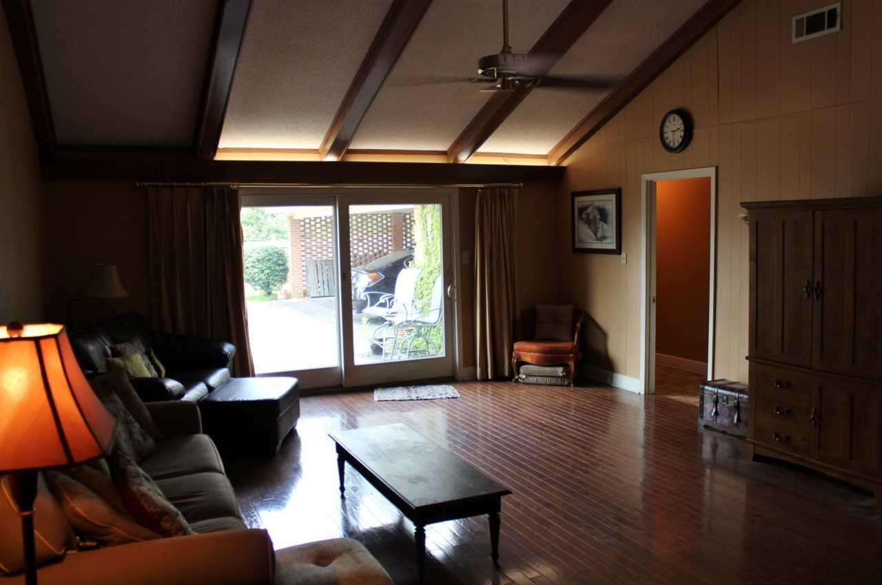 1208 Marie St - Photo 3 of 20