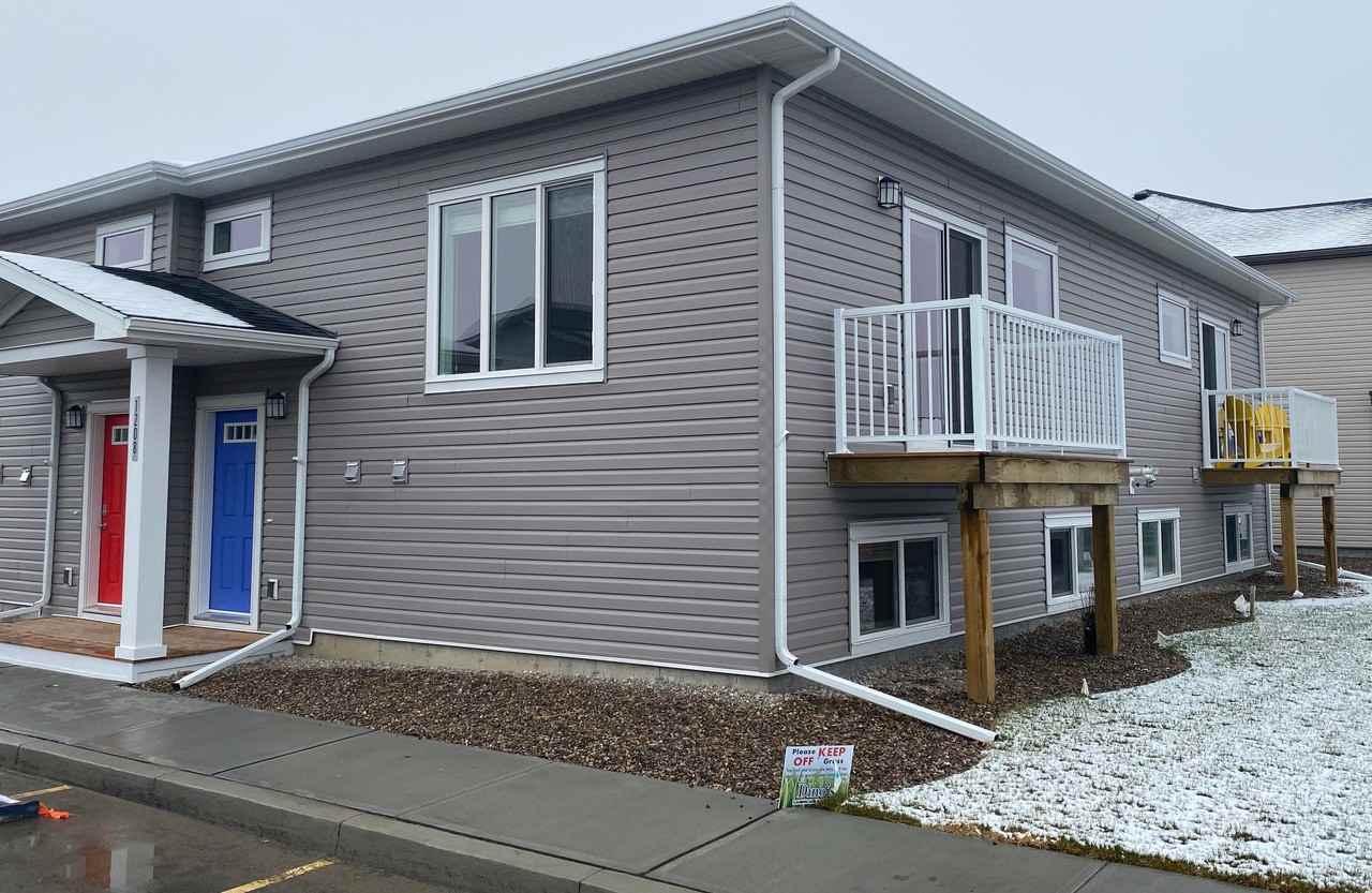 844 Firelight Way W - Photo 2 of 21