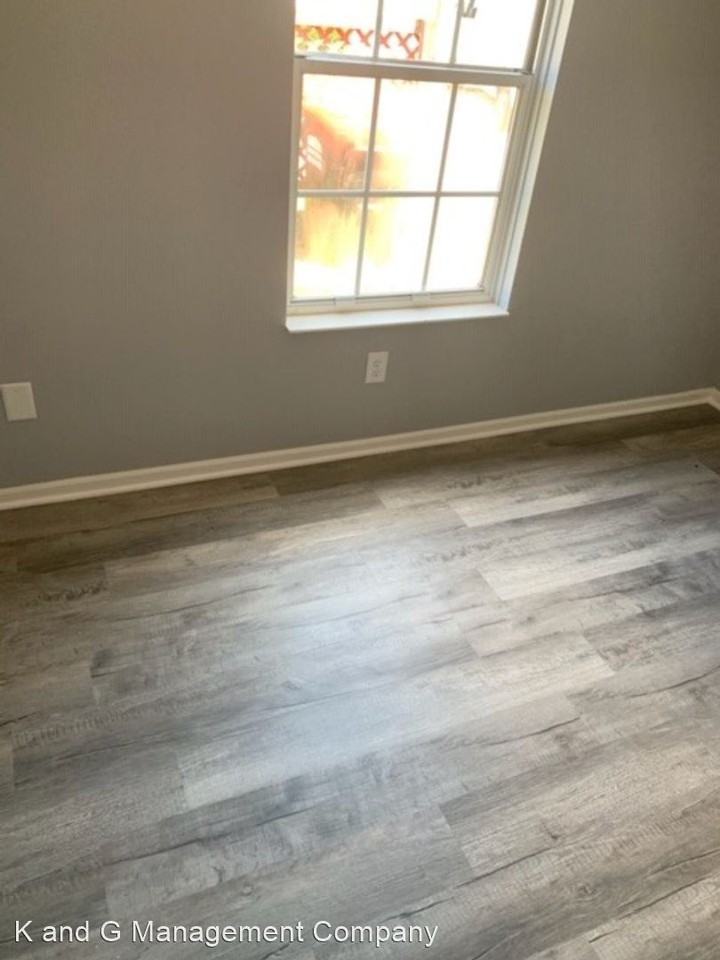 537 Huron Drive West - Photo 2 of 13