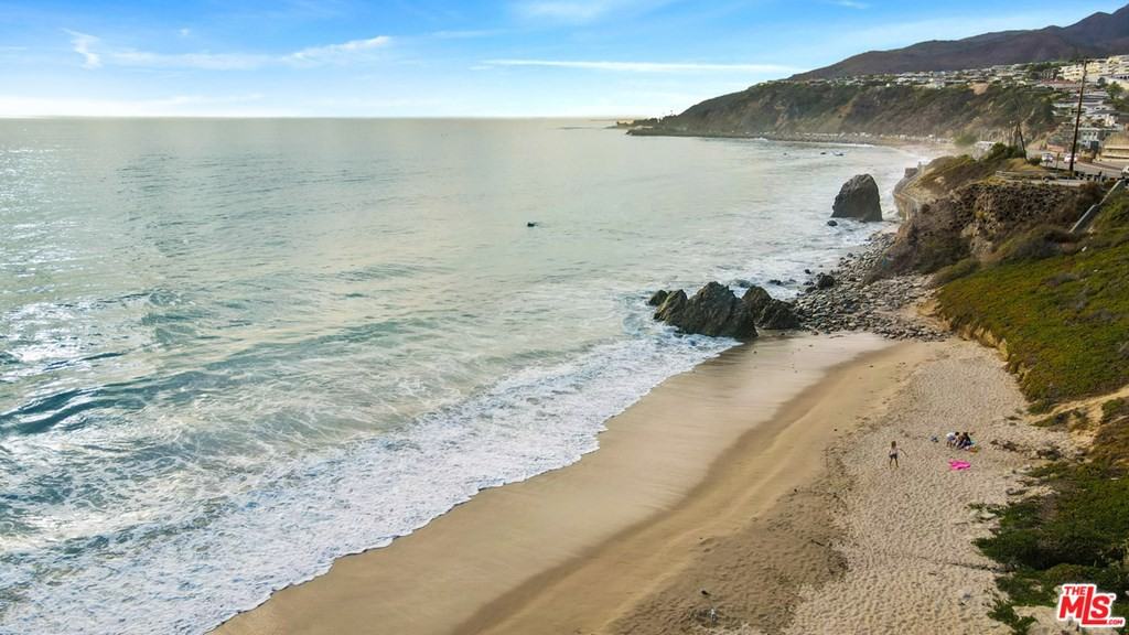 17822 Porto Marina Way - Photo 2 of 35