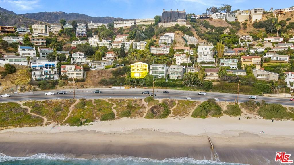 17822 Porto Marina Way - Photo 3 of 35