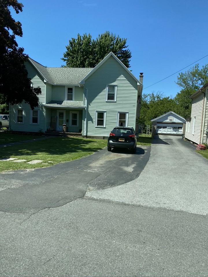 669 669 East State Street - 2 - Photo 3 of 3