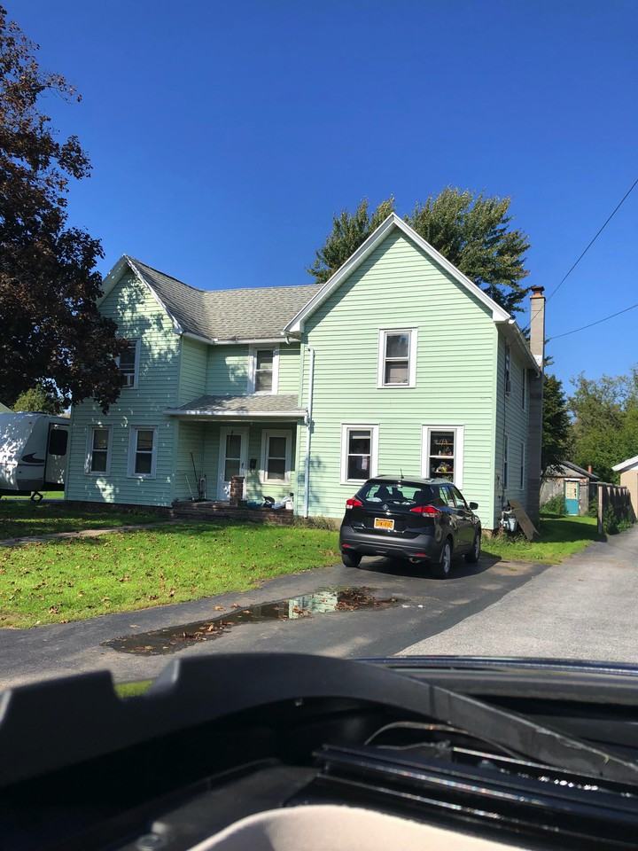 669 669 East State Street - 2 - Photo 2 of 3