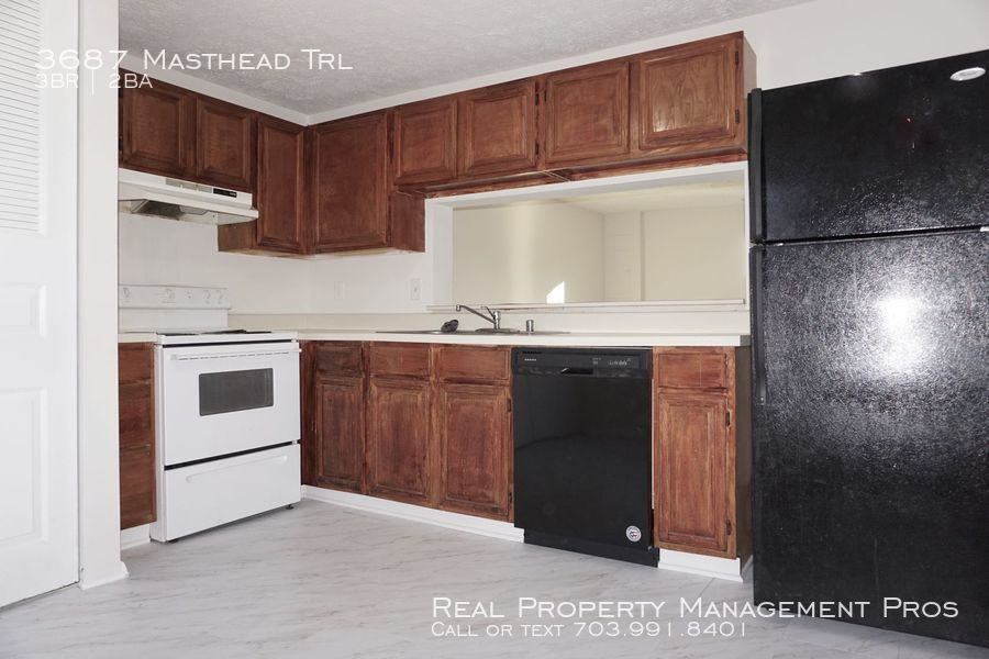 3687 Masthead Trl - Photo 3 of 15