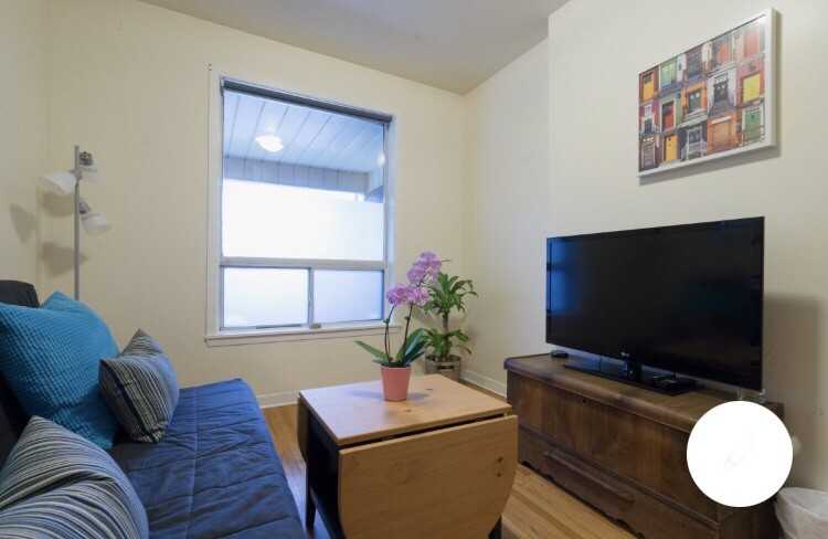 Bathurst St - Photo 3 of 14