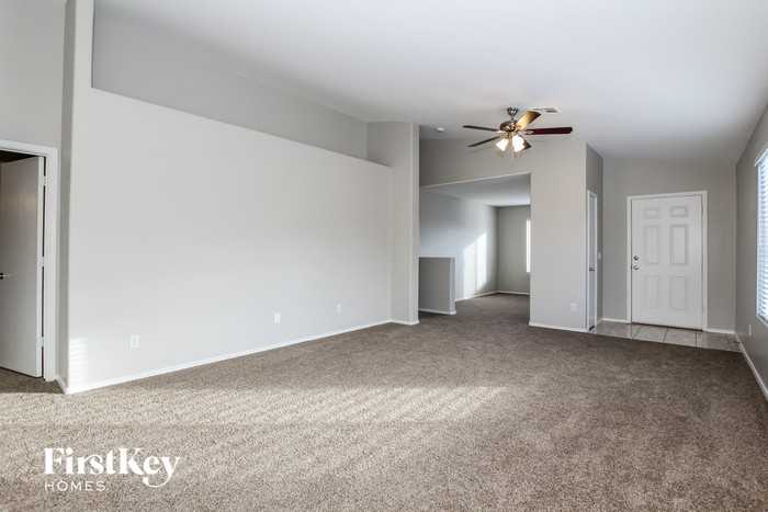 15020 W Country Gables Dr - Photo 3 of 15