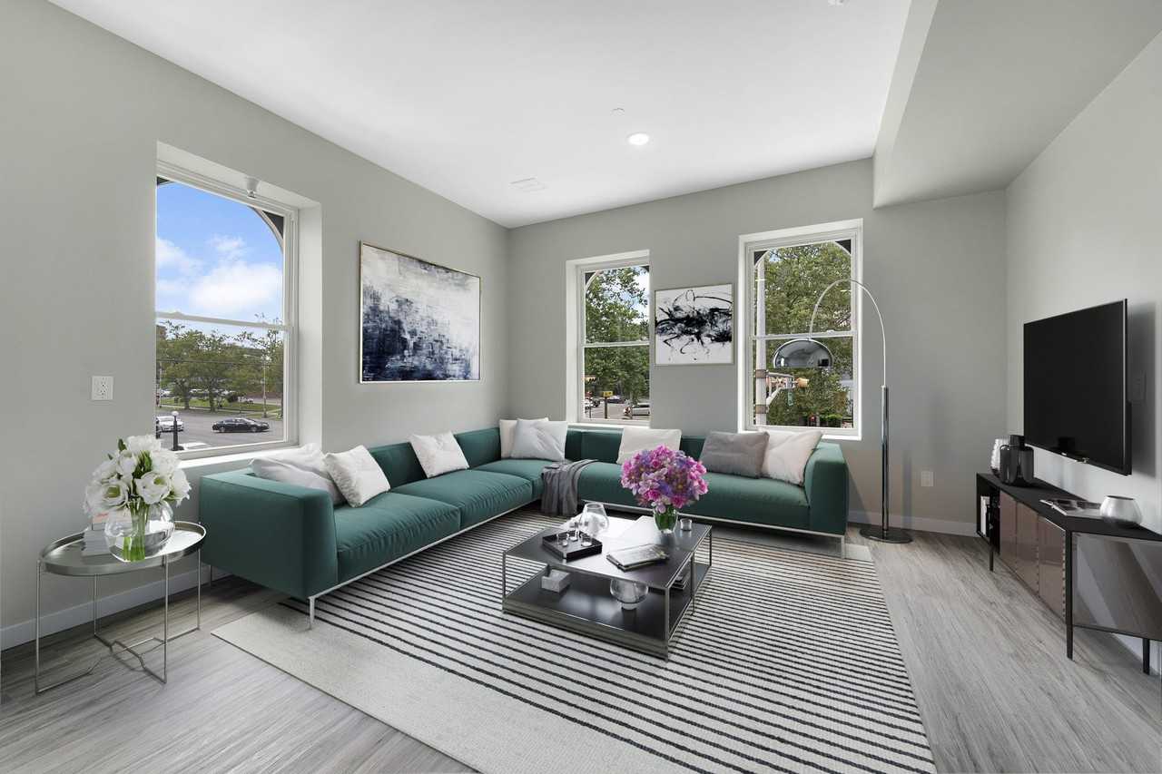 98 Clinton Avenue - Photo 3 of 12