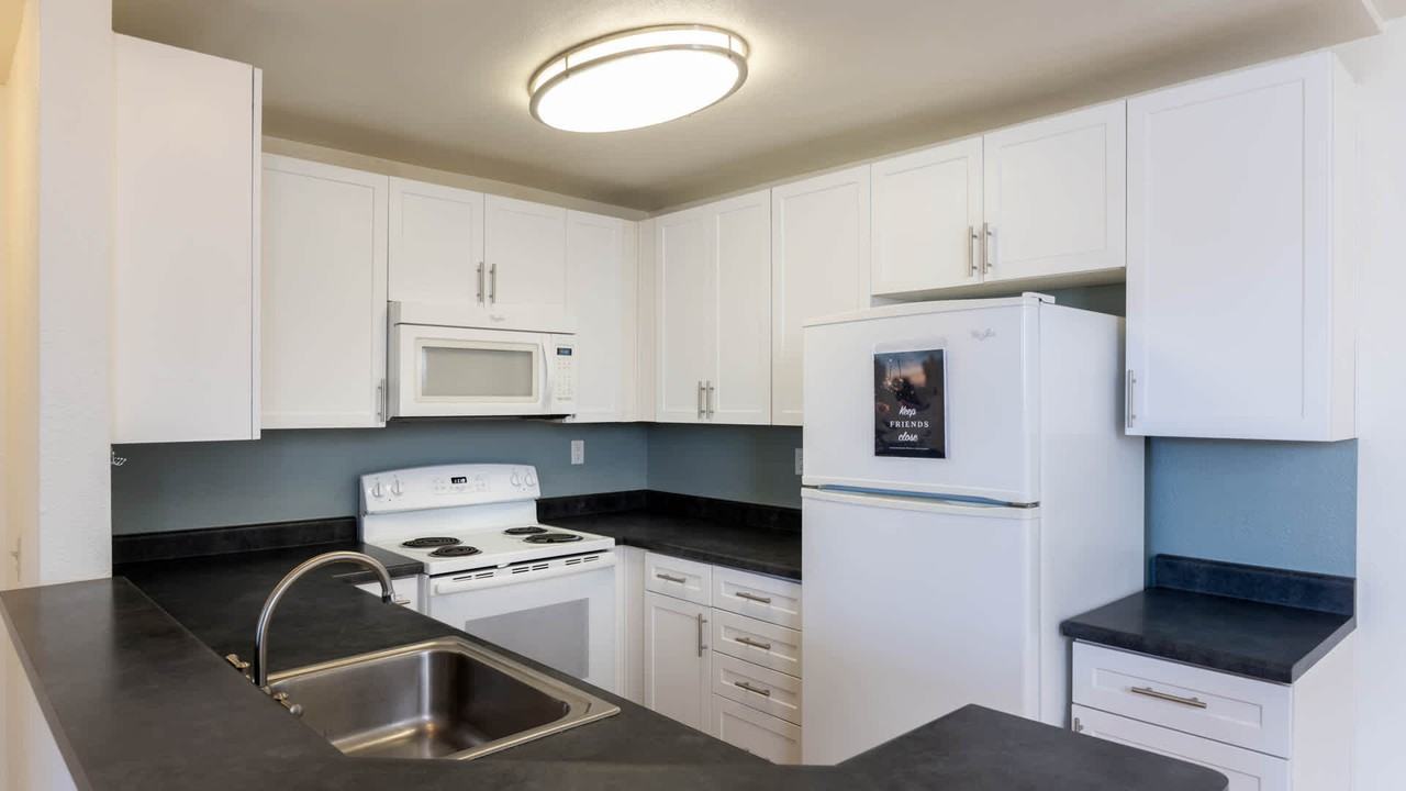 Canyon Ridge - Photo 4 of 35