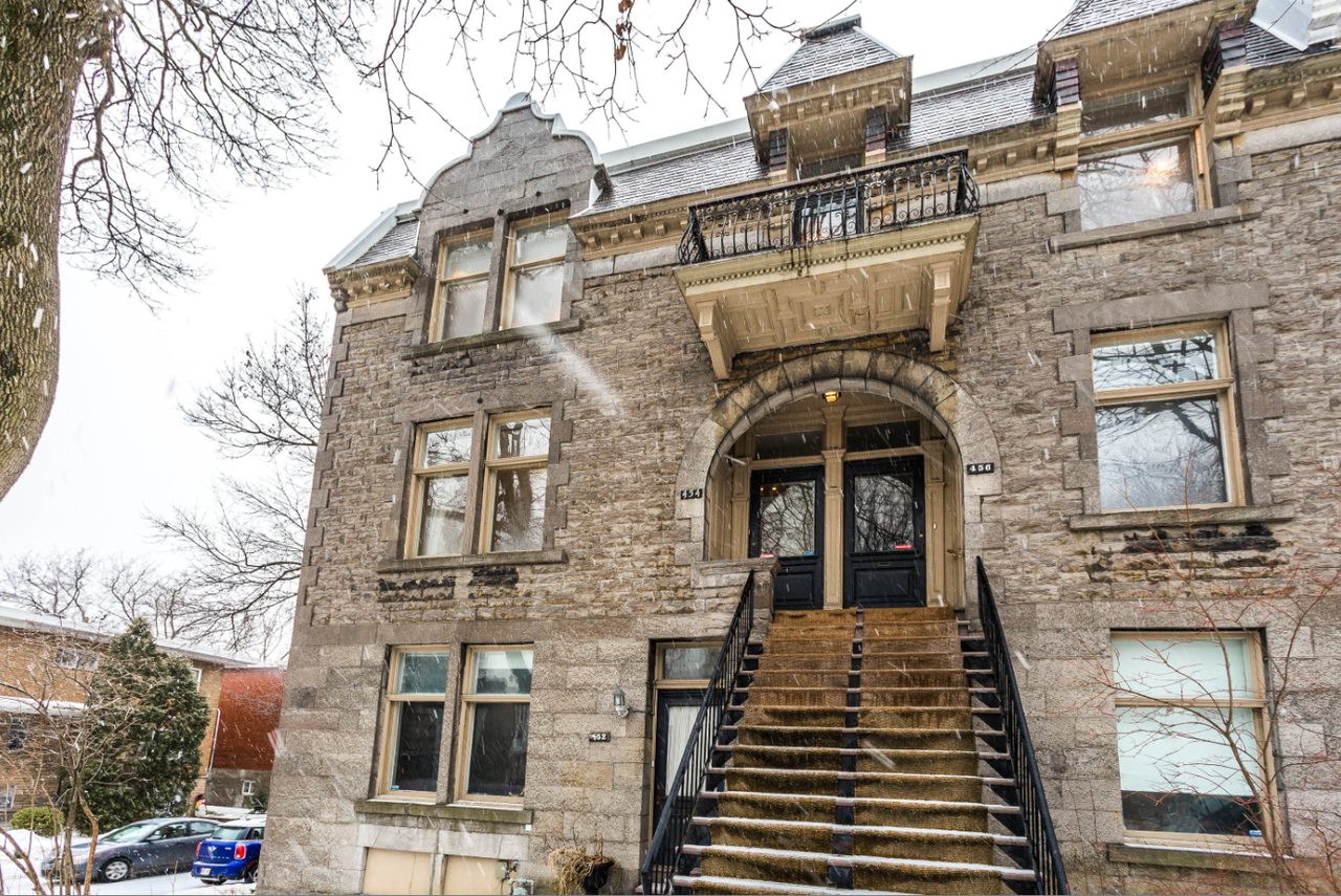 452 Avenue Victoria - Photo 3 of 13