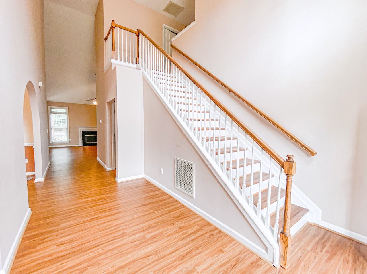 512 S Orchard Farms Ave - Photo 3 of 24