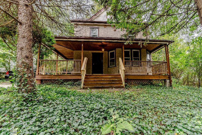 108 N Valley Rd - Photo 3 of 32