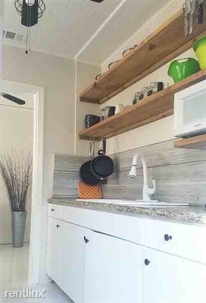 440 Ne 1st Ave - Photo 2 of 11