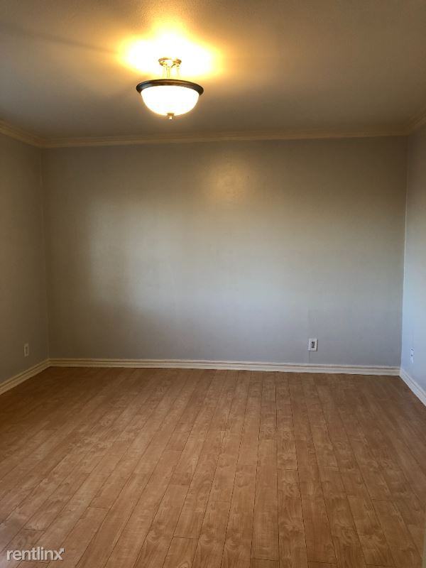 17800 17800 Burbank Blvd 101 - Photo 3 of 20