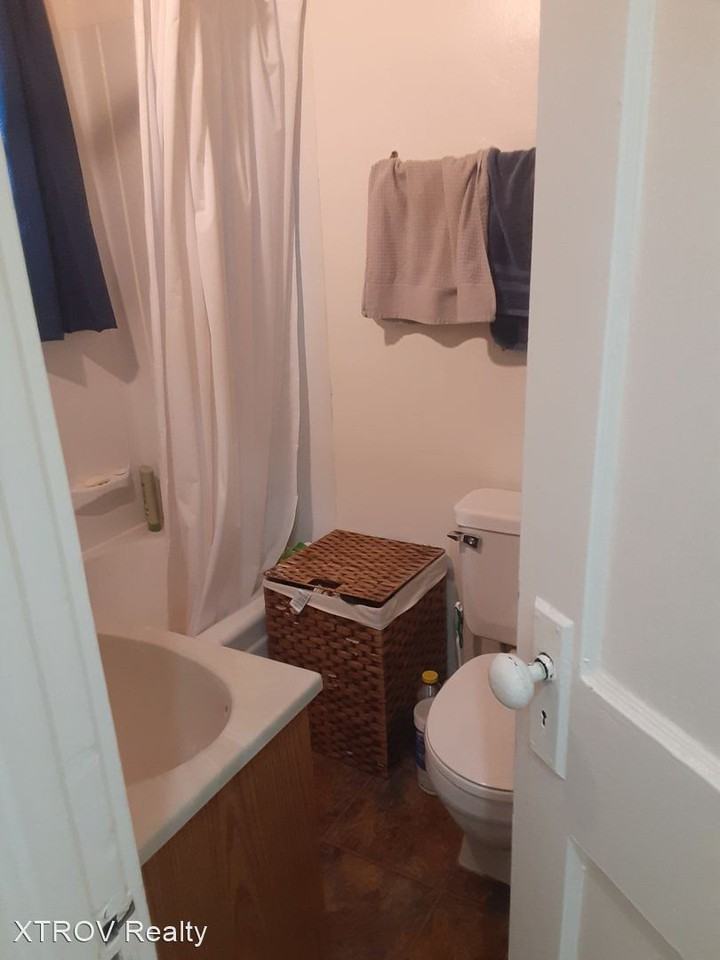 122 E 1st Street - Photo 2 of 11
