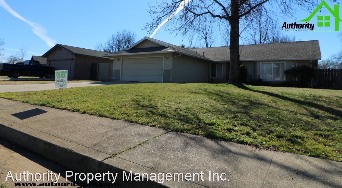 6866 Hemlock St - Photo 2 of 40