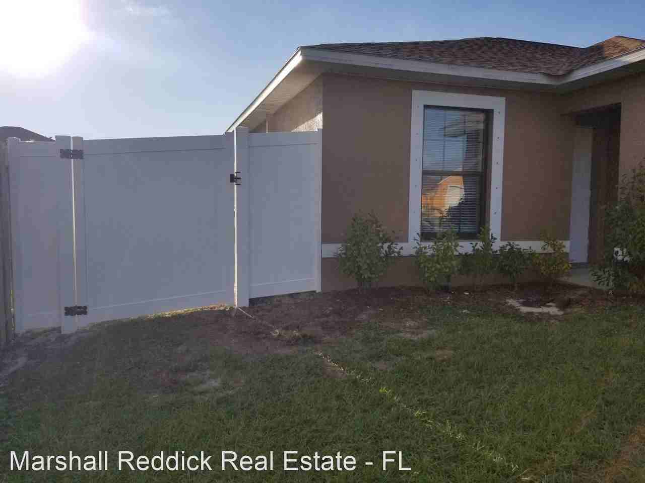 606/608 Nicholas Pkwy W - Photo 2 of 17