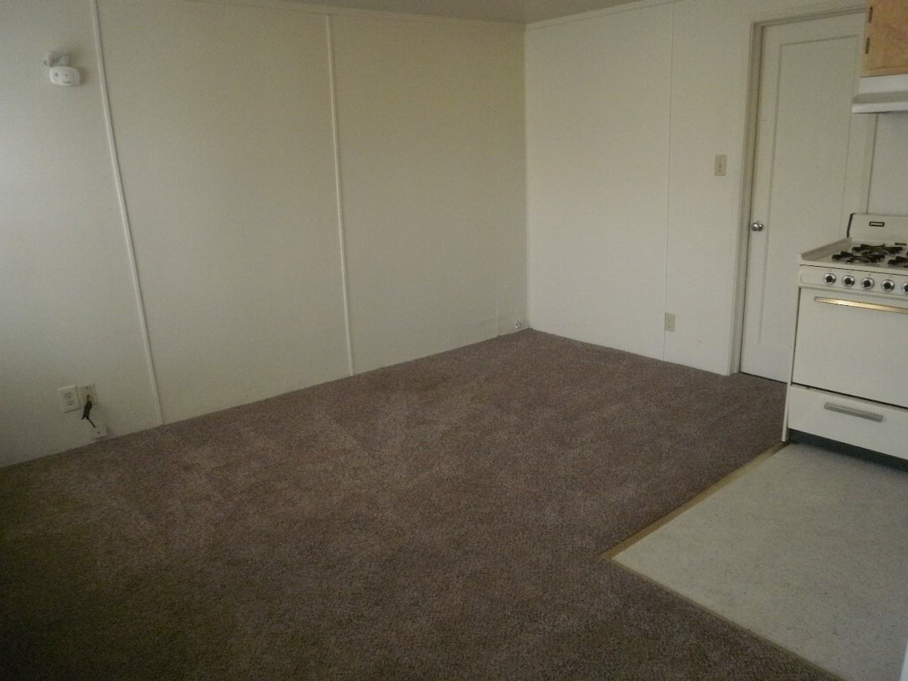 204 Redwood Hwy - Photo 7 of 9
