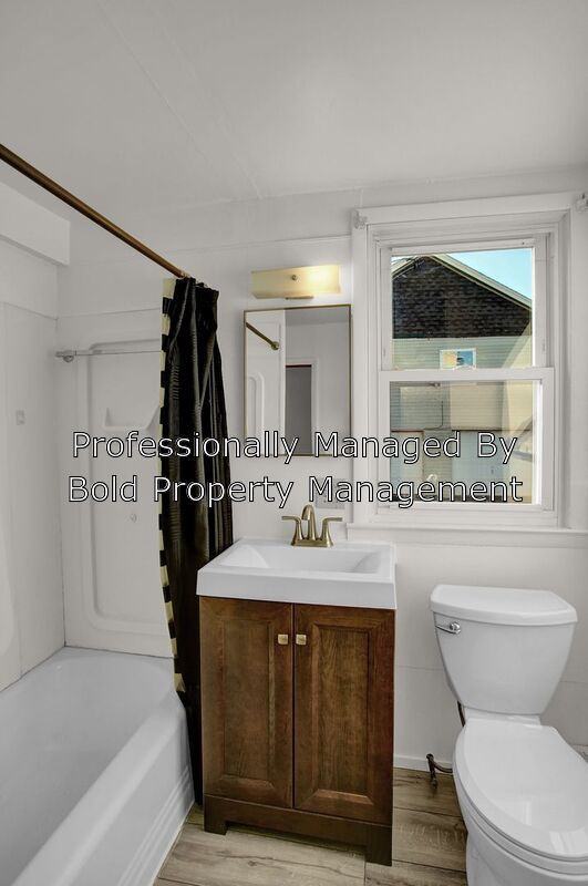 333 W Main Ave Rear B - Photo 3 of 12