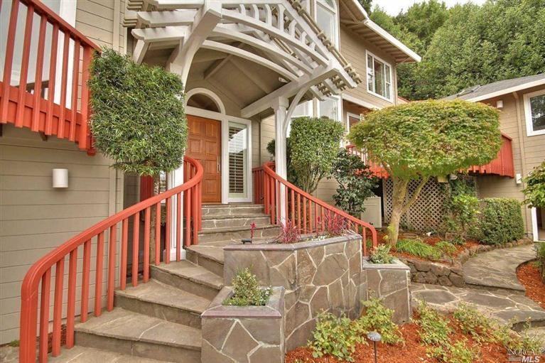 23 Teaberry Ln - Photo 2 of 25