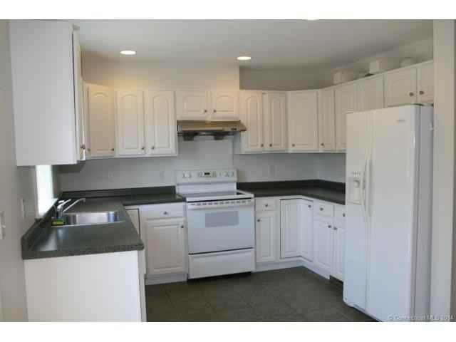 144 Briar Hill Rd #144 - Photo 3 of 12