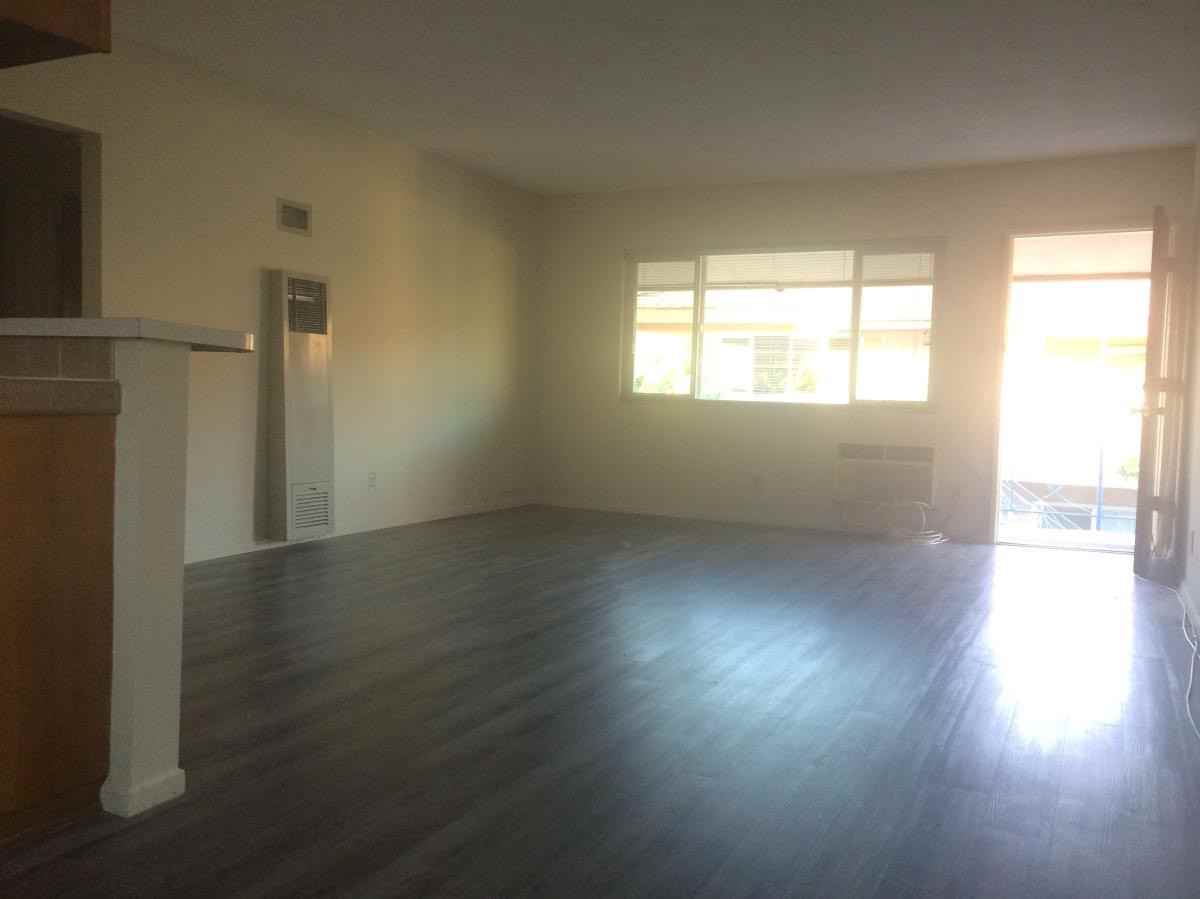 Catalina Terrace Apts - Photo 2 of 13