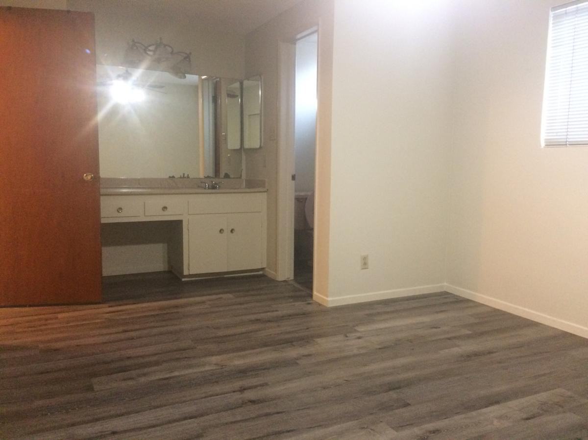 Catalina Terrace Apts - Photo 3 of 13