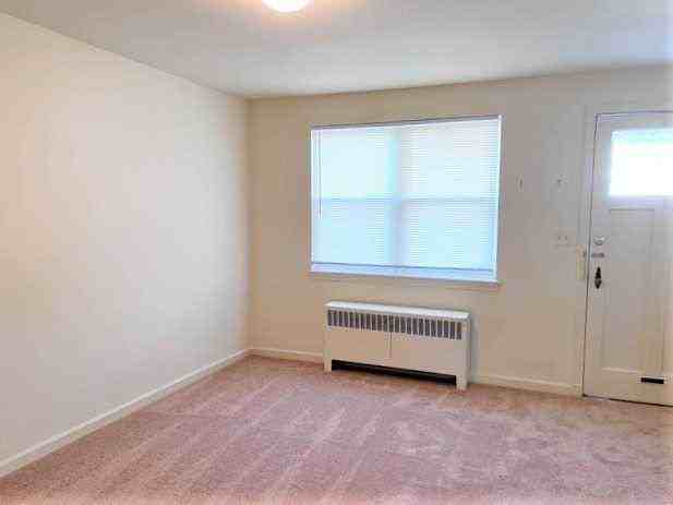 1247 W 37th St - Photo 2 of 17