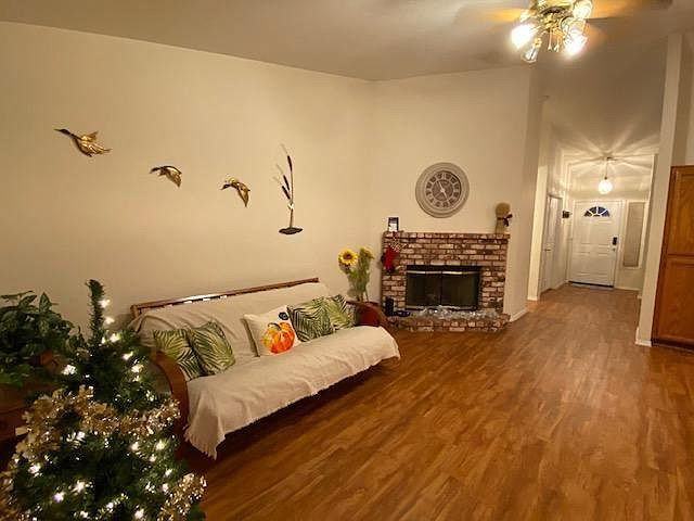 11550 Amir Ct - Photo 3 of 18