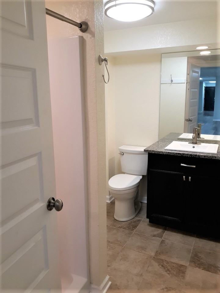 204 West Wayne Street - 212-Apartment - Photo 3 of 8