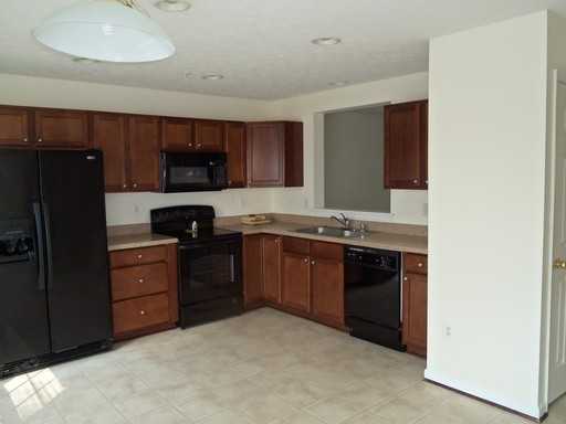 318 Kestrel Dr - Photo 3 of 11