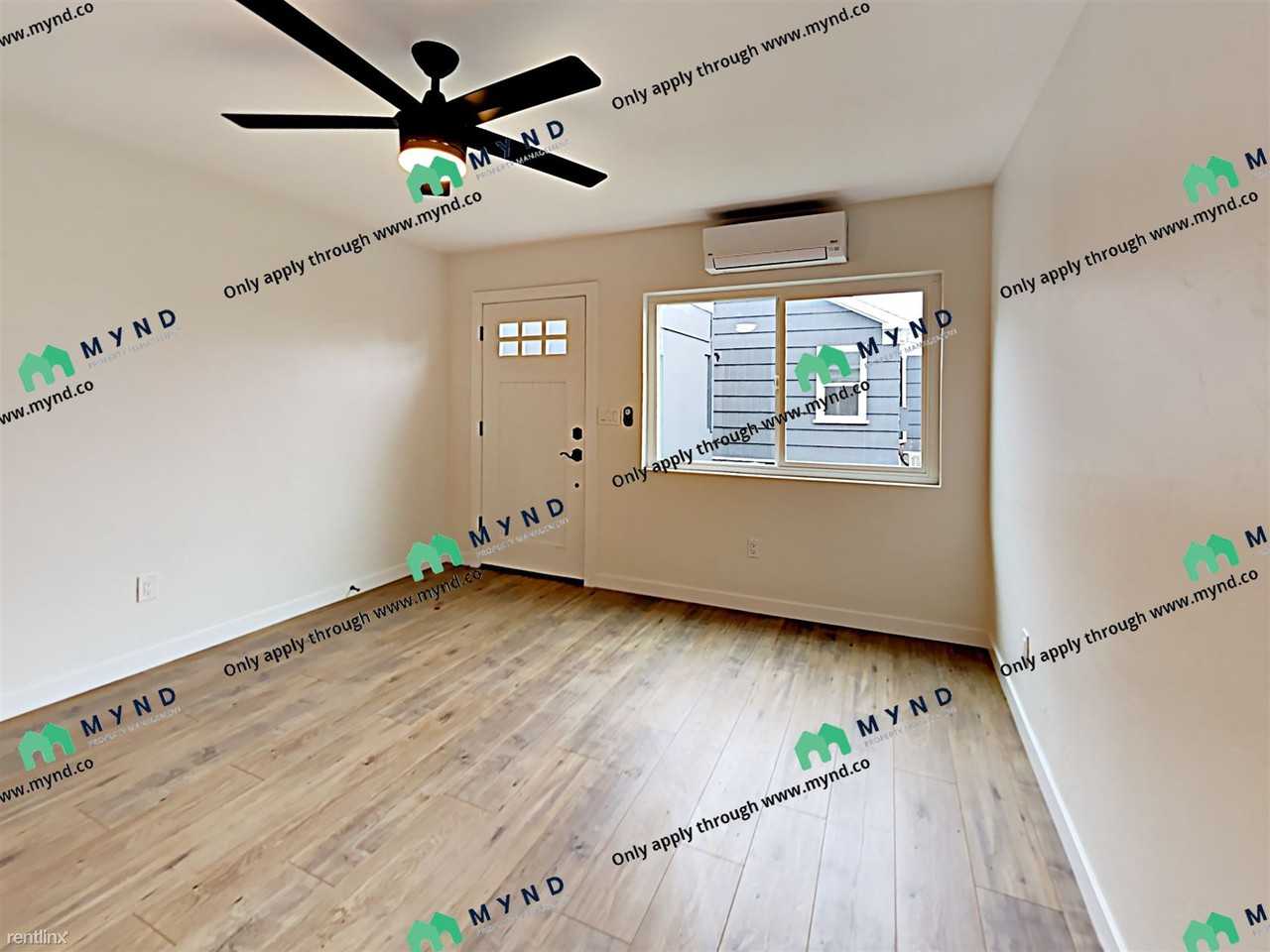 2112 30th St - Photo 2 of 7