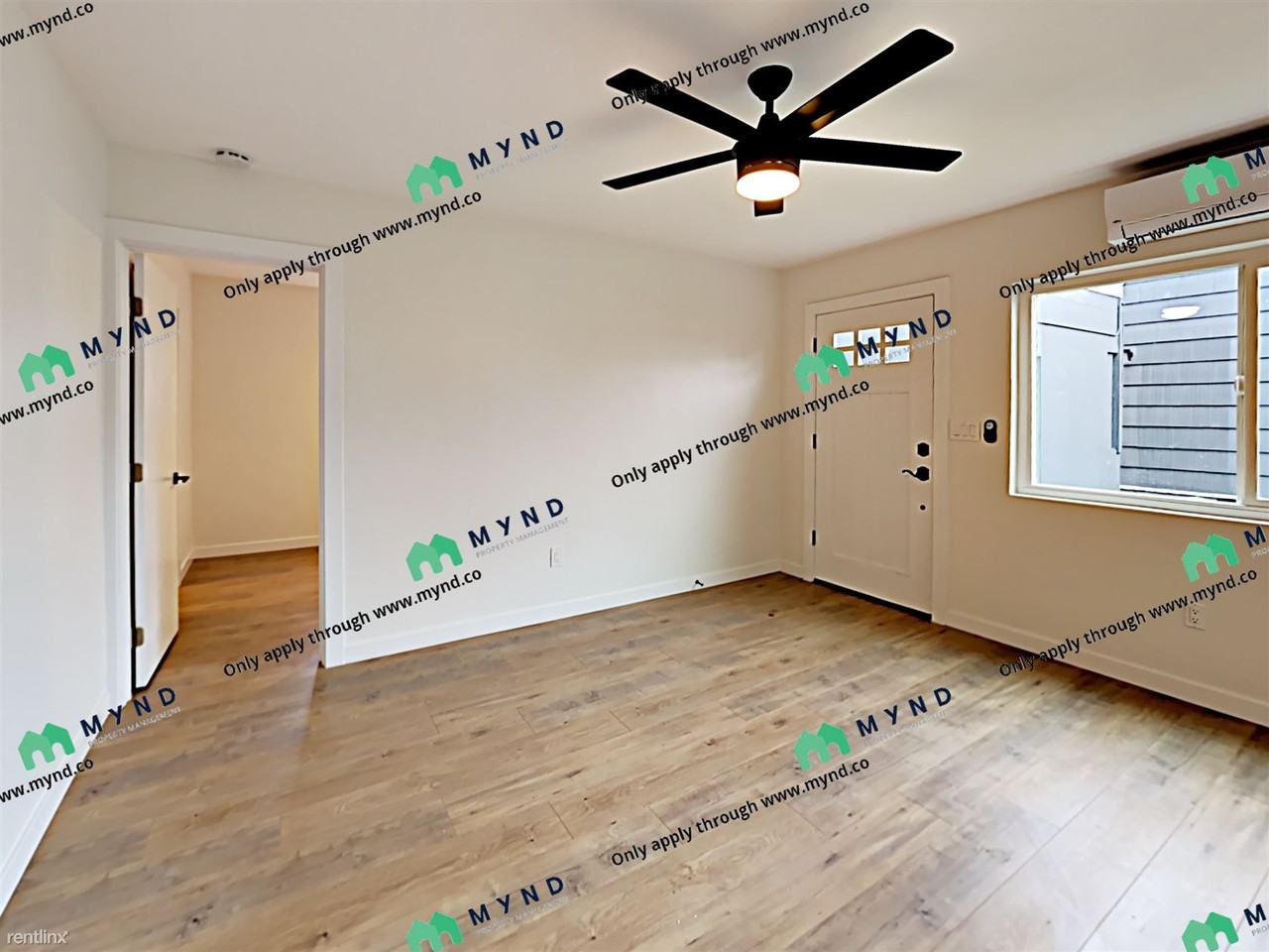 2112 30th St - Photo 3 of 7