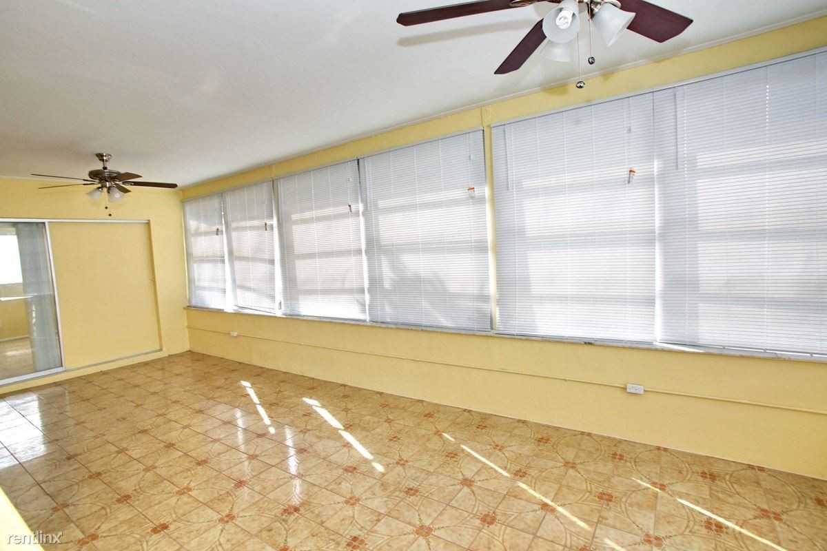 4341 Nw 47th Ter - Photo 2 of 9