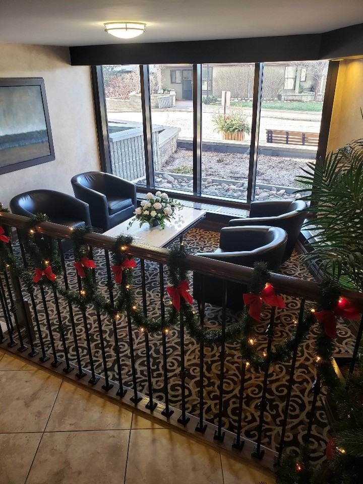 1081 Ambleside Tower I Apts. - Photo 2 of 12