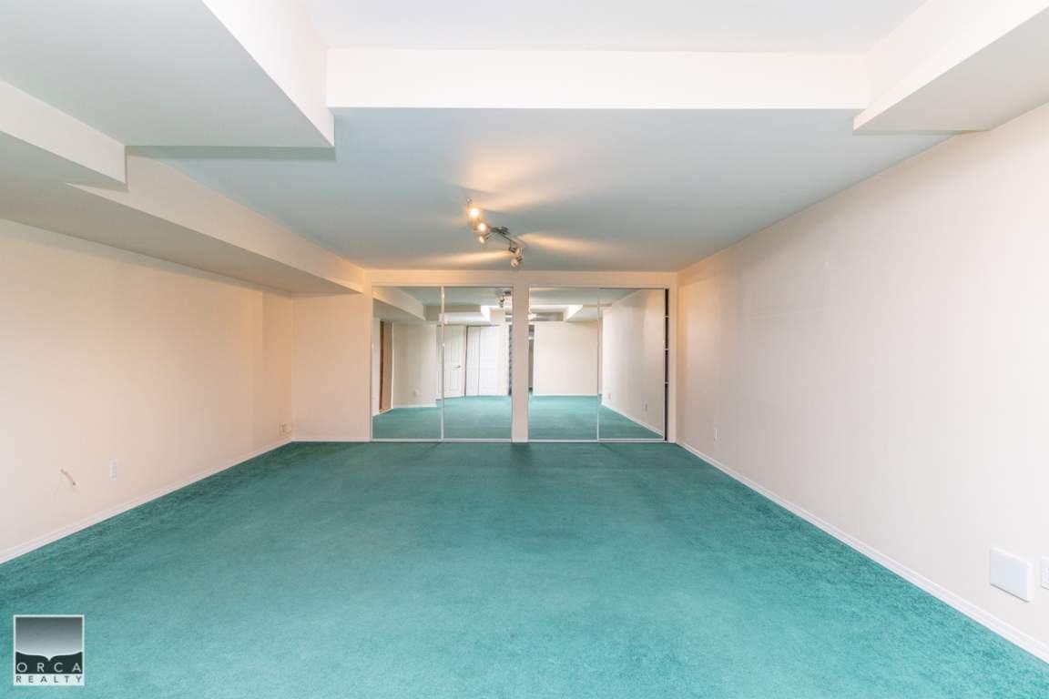 Emerson Court - Photo 3 of 16