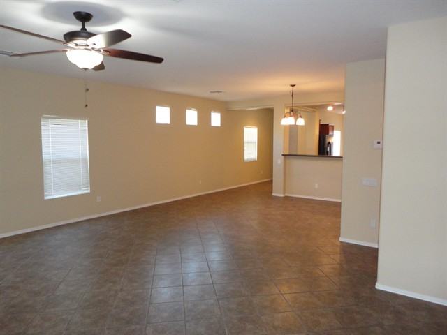 5428 West Ellis Drive - Photo 2 of 15