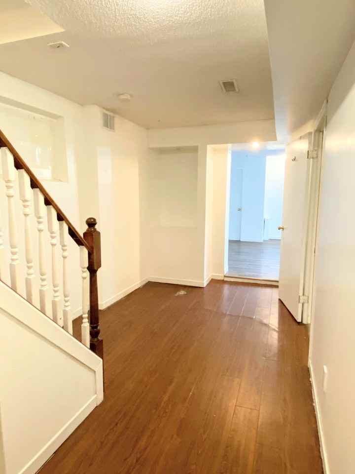 254 Fairfield Avenue - Photo 2 of 6